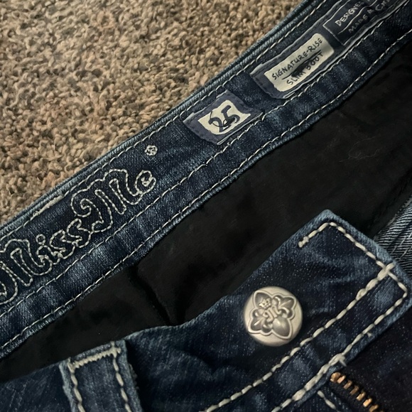 SOLD!! ✔️ Miss Me Signature Rise Jeans! - Picture 5 of 5